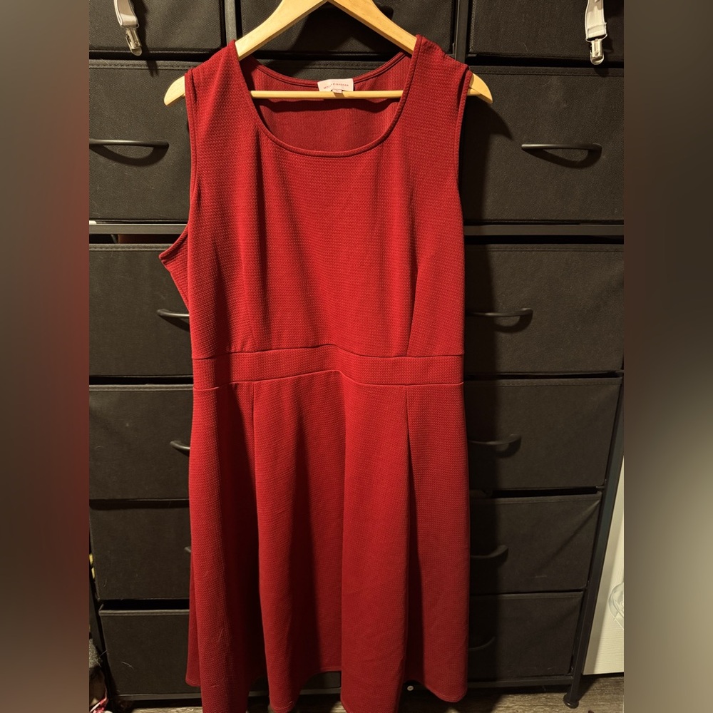 Elegant Sleeveless Burgundy Fit & Flare Dress – Timeless & Flattering!